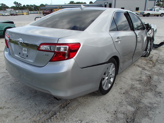 4T1BK1FK7CU510954 - 2012 TOYOTA CAMRY SE/X SILVER photo 4