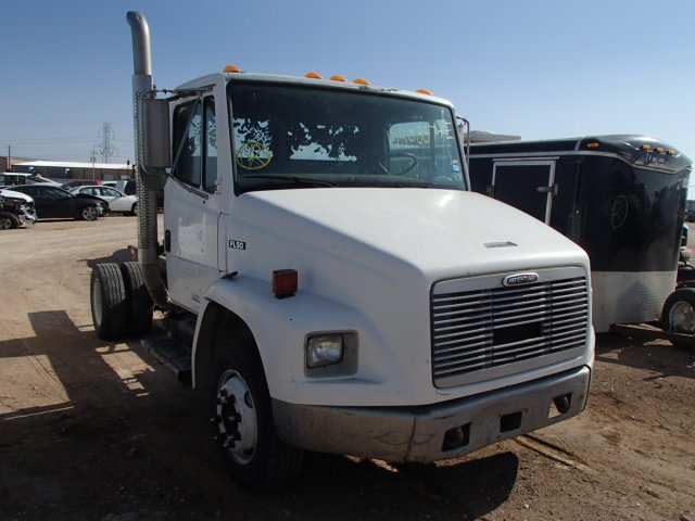 1FVABKAL01HJ64875 - 2001 FREIGHTLINER MEDIUM CON WHITE photo 1