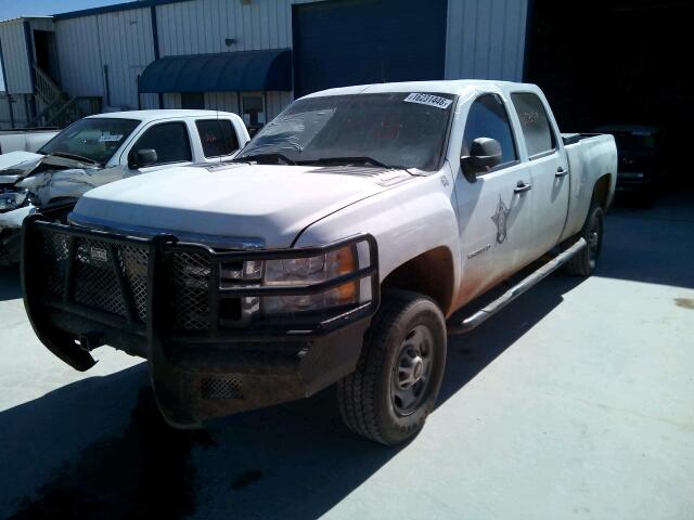 1GC1KVCG8DF134858 - 2013 CHEVROLET SILVERADO WHITE photo 2