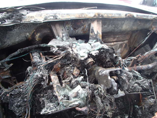 1GBJK34R2YF429906 - 2000 CHEVROLET K3500 BURN photo 8