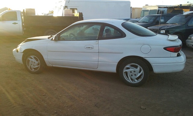 3FAKP1132YR235990 - 2000 FORD ESCORT WHITE photo 10