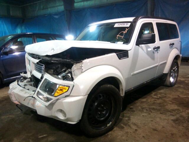 1D4PU4GX5BW512529 - 2011 DODGE NITRO HEAT WHITE photo 2