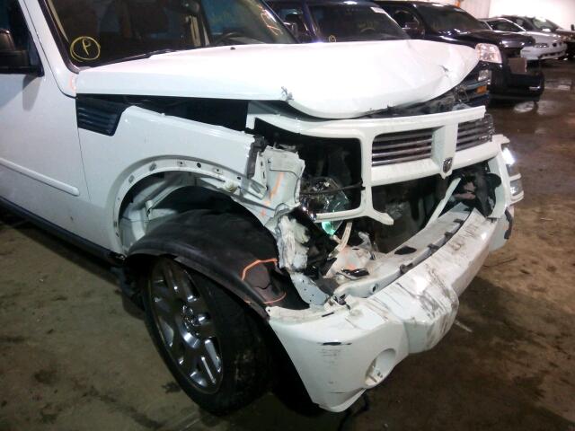 1D4PU4GX5BW512529 - 2011 DODGE NITRO HEAT WHITE photo 9