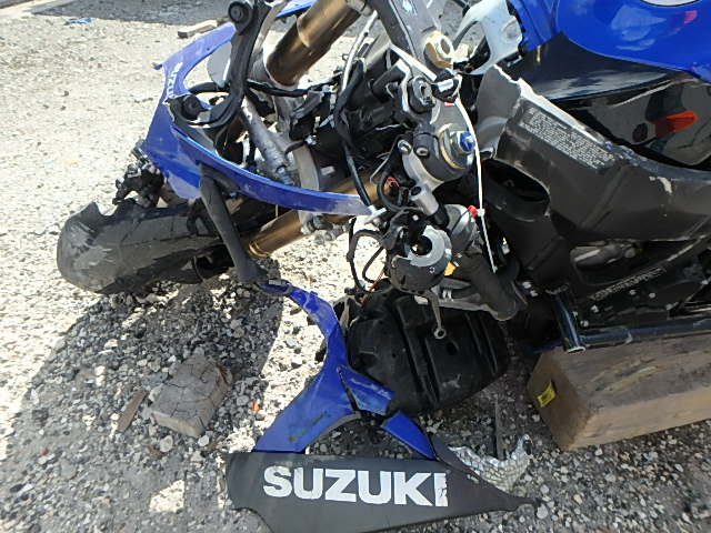 JS1GN7DA272109838 - 2007 SUZUKI GSX-R600 BLUE photo 9