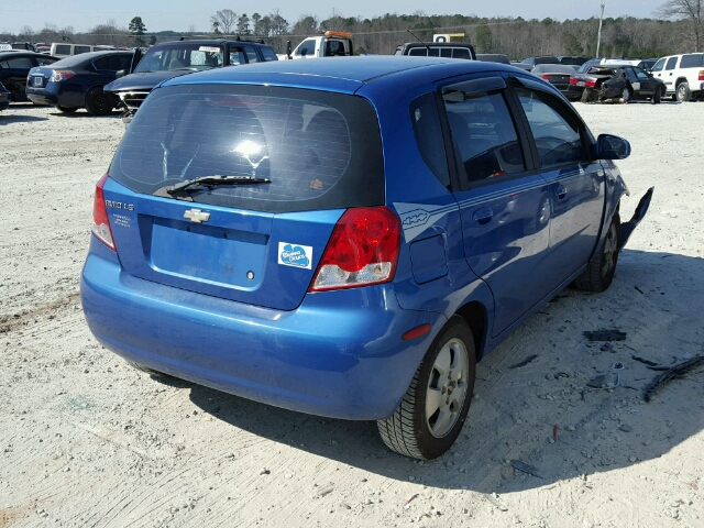 KL1TD66656B542165 - 2006 CHEVROLET AVEO BASE BLUE photo 4