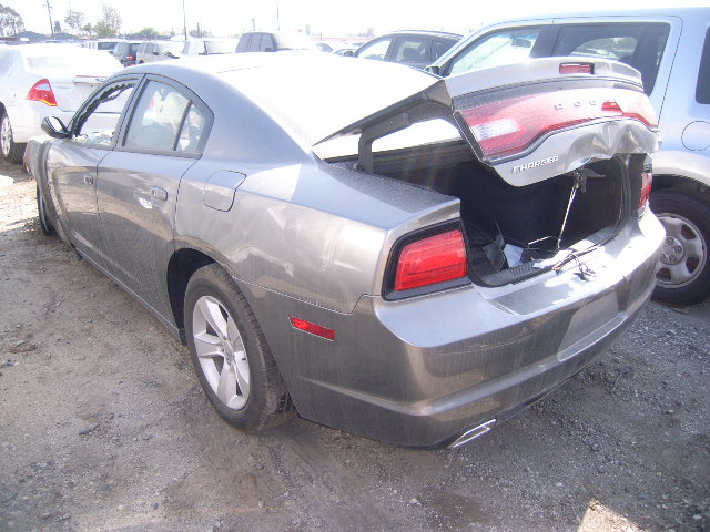2B3CL3CG5BH577993 - 2011 DODGE CHARGER GRAY photo 3