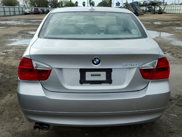 WBAVB33556KR73846 - 2006 BMW 330I SILVER photo 10