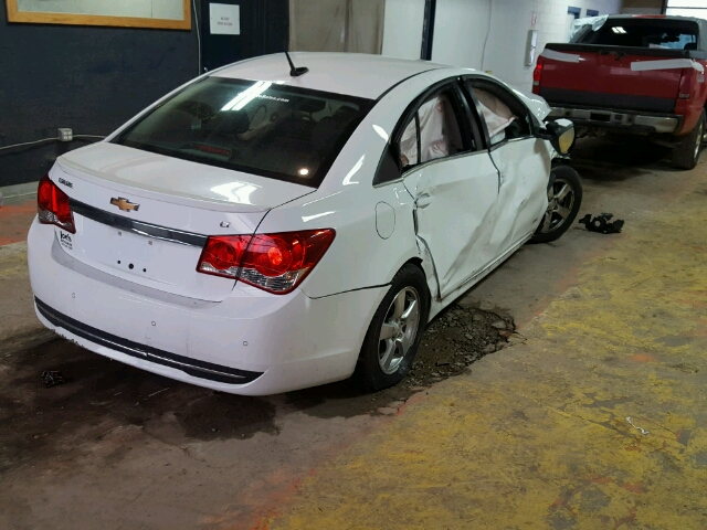 1G1PF5SC6C7111559 - 2012 CHEVROLET CRUZE LT WHITE photo 4