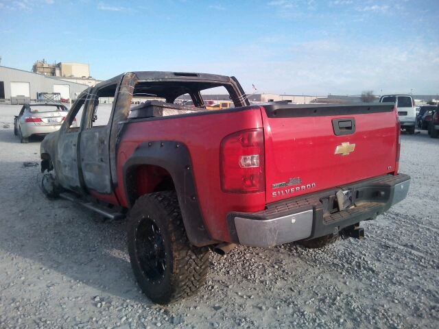 3GCPKSE34BG339432 - 2011 CHEVROLET SILVERADO RED photo 3