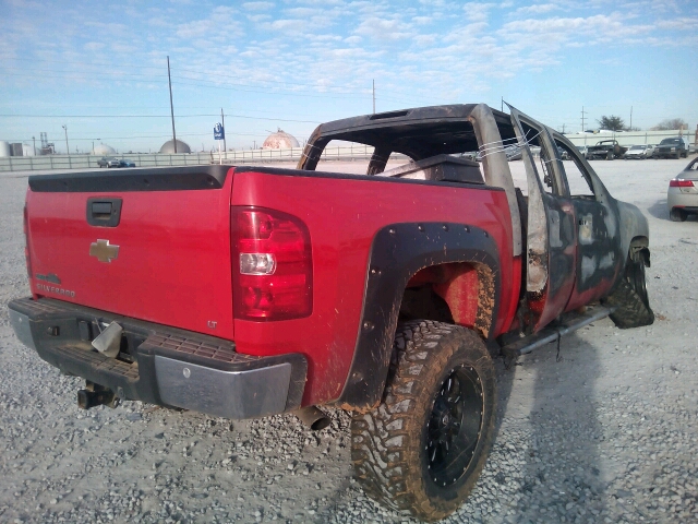 3GCPKSE34BG339432 - 2011 CHEVROLET SILVERADO RED photo 4