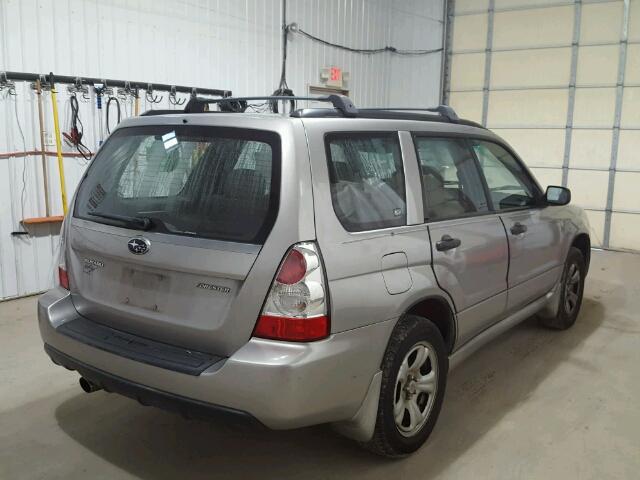 JF1SG63606H701659 - 2006 SUBARU FORESTER 2 SILVER photo 4