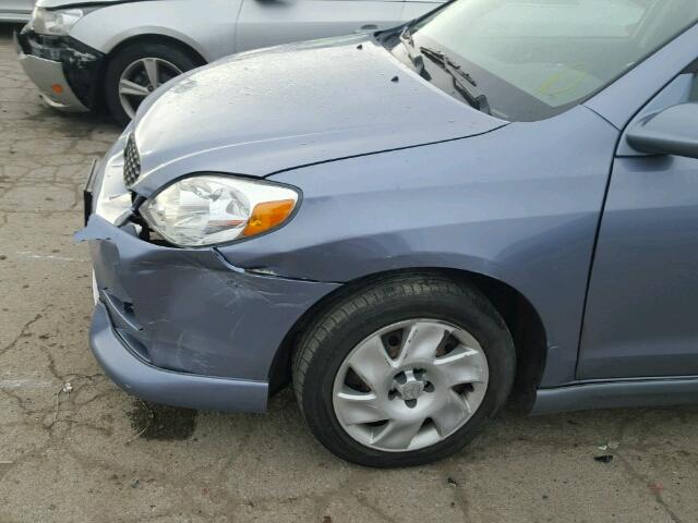 2T1KR32E54C313338 - 2004 TOYOTA MATRIX XR BLUE photo 9