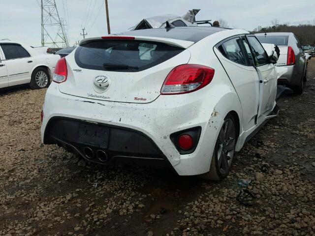 KMHTC6AE9FU239996 - 2015 HYUNDAI VELOSTER T WHITE photo 4