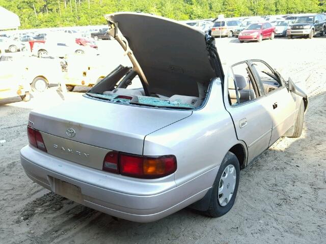 4T1BG12K6TU676647 - 1996 TOYOTA CAMRY DX TAN photo 4