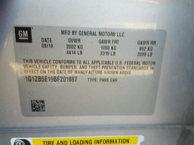 1G1ZB5E19BF201887 - 2011 CHEVROLET MALIBU LS 银色 照片 10