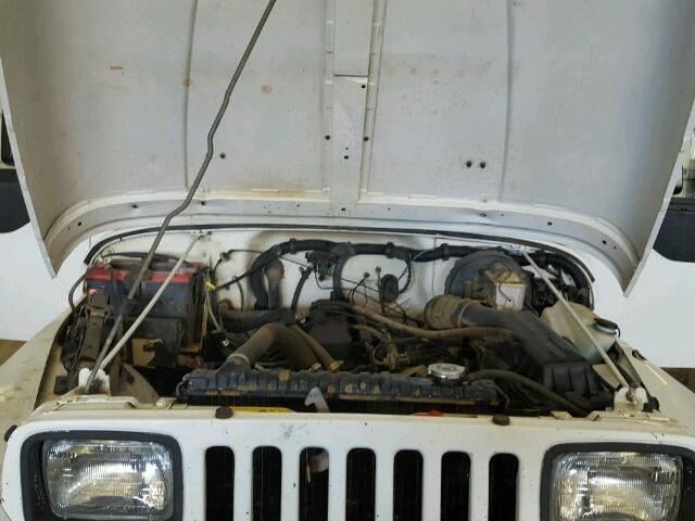 0000001DC000318ZZ - 1992 JEEP WRANGLER S WHITE photo 7