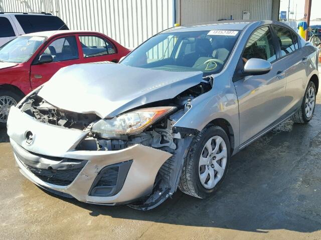 JM1BL1UF5B1376713 - 2011 MAZDA 3 I SILVER photo 2