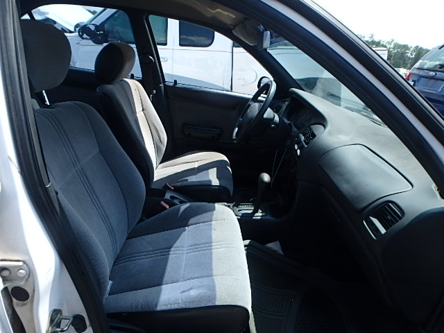 1Y1SK526XTZ029986 - 1996 GEO PRIZM BASE WHITE photo 5