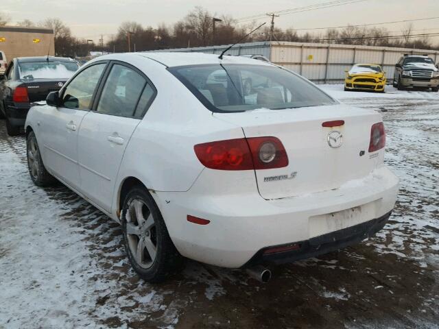 JM1BK12F951262319 - 2005 MAZDA MAZDA3I WHITE photo 3