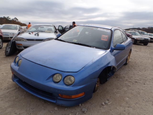 JH4DC4355YS006205 - 2000 ACURA INTEGRA LS BLUE photo 2