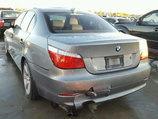 WBANW13558CZ84075 - 2008 BMW 535I GRAY photo 3