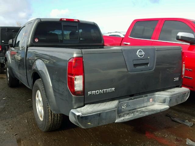 1N6AD06U46C414180 - 2006 NISSAN FRONTIER K GRAY photo 3