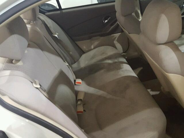 1G1ZS58F28F125686 - 2008 CHEVROLET MALIBU WHITE photo 6