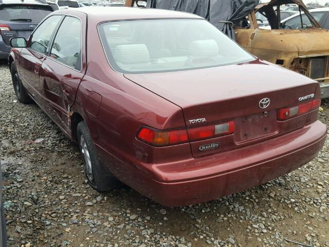 4T1BG22K8XU556201 - 1999 TOYOTA CAMRY CE RED photo 3