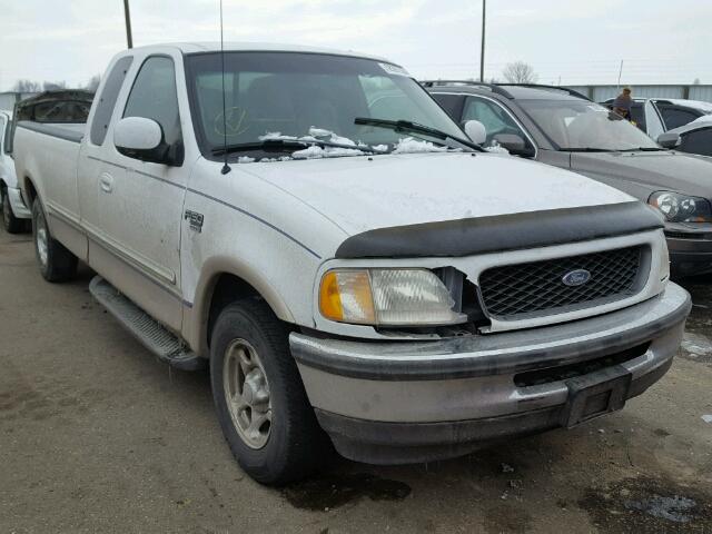 1FTRX17L8WKA71338 - 1998 FORD F150 WHITE photo 1