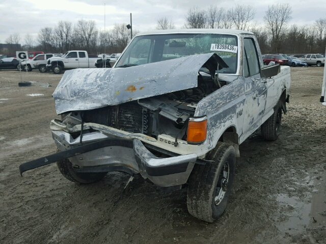 1FTHF2616HNA23780 - 1987 FORD F250 WHITE photo 2