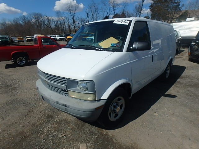 1GCDL19X04B130899 - 2004 CHEVROLET ASTRO WHITE photo 2