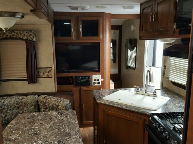 4YDT2402XET414275 - 2014 KEYSTONE PASSPORT WHITE photo 5