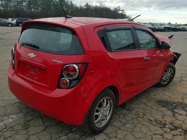 1G1JA6SH8E4222236 - 2014 CHEVROLET SONIC LS RED photo 4