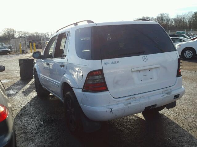 4JGAB72EXXA074302 - 1999 MERCEDES-BENZ ML 430 WHITE photo 3