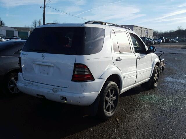 4JGAB72EXXA074302 - 1999 MERCEDES-BENZ ML 430 WHITE photo 4