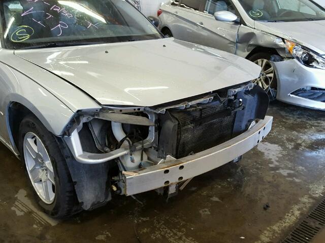 2B3KA43GX6H494248 - 2006 DODGE CHARGER SE SILVER photo 10