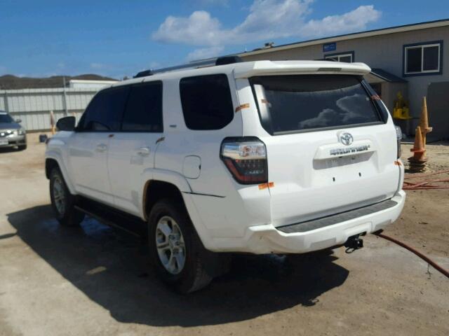 JTEBU5JR1G5392356 - 2016 TOYOTA 4RUNNER SR WHITE photo 3