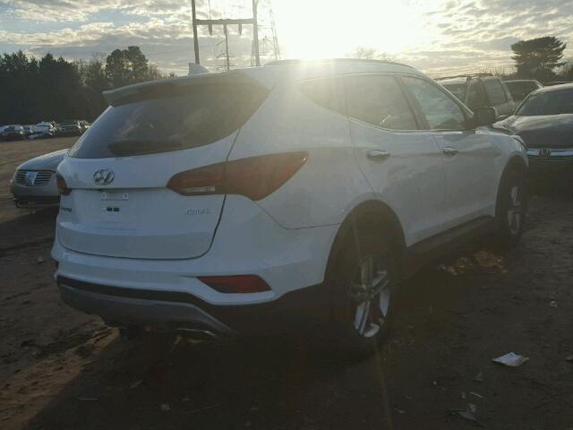 5XYZU3LB6HG424637 - 2017 HYUNDAI SANTA FE S WHITE photo 4