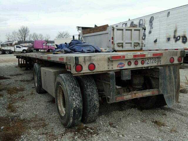 1UYFS2481CA209814 - 2012 UTILITY FLAT BED SILVER photo 3