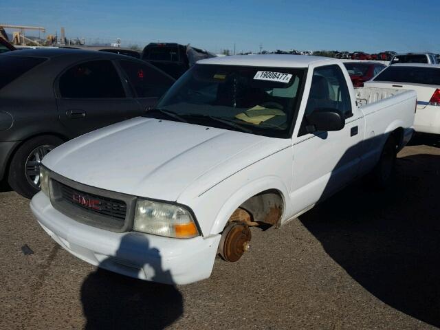 1GTCS14H138216944 - 2003 GMC SONOMA WHITE photo 2