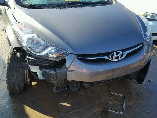 5NPDH4AE1DH396203 - 2013 HYUNDAI ELANTRA GL GRAY photo 9