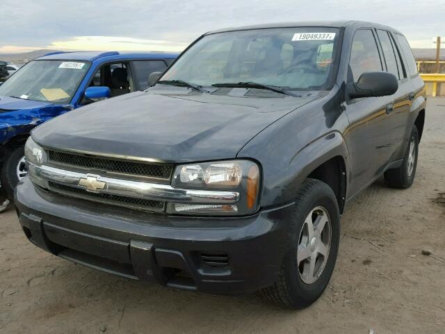 NM939301906 - 2004 CHEVROLET TRAILBLAZE CHARCOAL photo 2