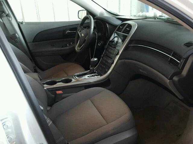 1G11A5SA8DF305438 - 2013 CHEVROLET MALIBU LS WHITE photo 5