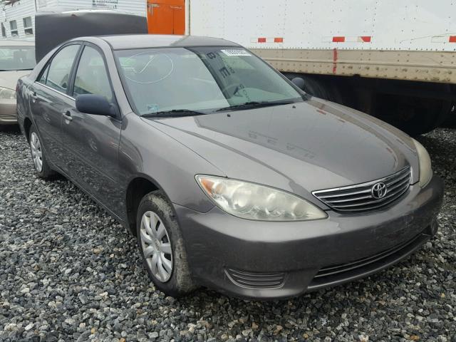 4T1BE32K85U607155 - 2005 TOYOTA CAMRY LE GRAY photo 1