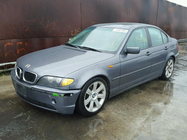 WBAET37462NG81620 - 2002 BMW 325I CHARCOAL photo 2