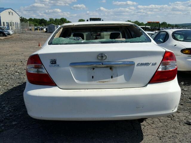 4T1BE32K93U127025 - 2003 TOYOTA CAMRY LE WHITE photo 9