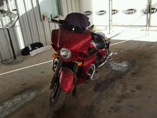 JKBVNRJ13BA002069 - 2011 KAWASAKI VN1700 J RED photo 2