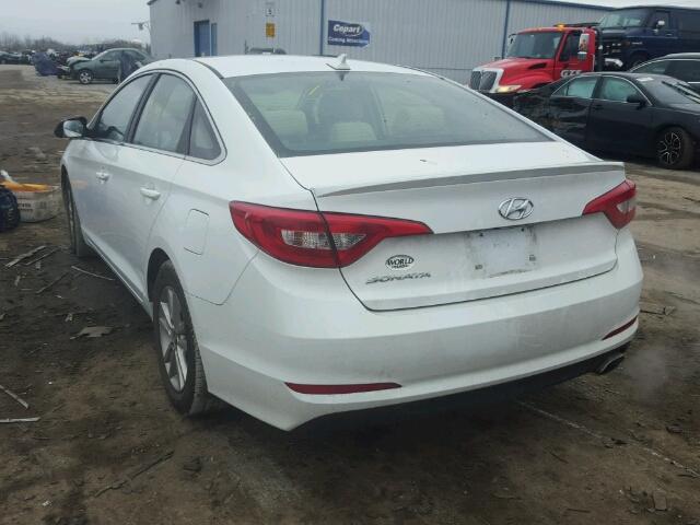 5NPE24AF8FH012032 - 2015 HYUNDAI SONATA WHITE photo 3