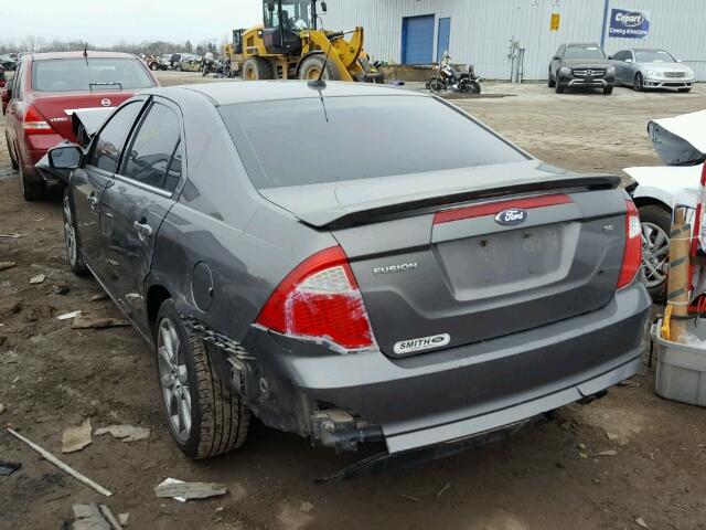 3FAHP0HA0BR218749 - 2011 FORD FUSION SE GRAY photo 3