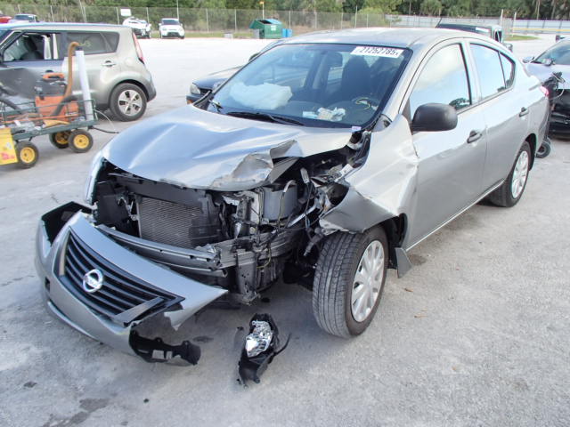 3N1CN7APXDL843671 - 2013 NISSAN VERSA S GRAY photo 2